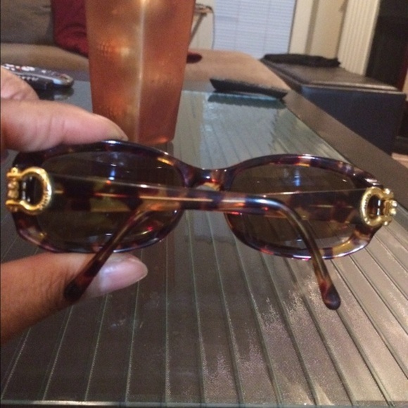 SALE‼️ St. John Tortoise Shell Sunglasses (reg$140) - Picture 3 of 8